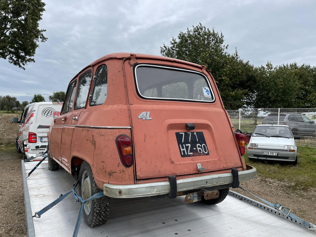 8B3BD641-8803-4B1B-9C7A-F2C9379F045C