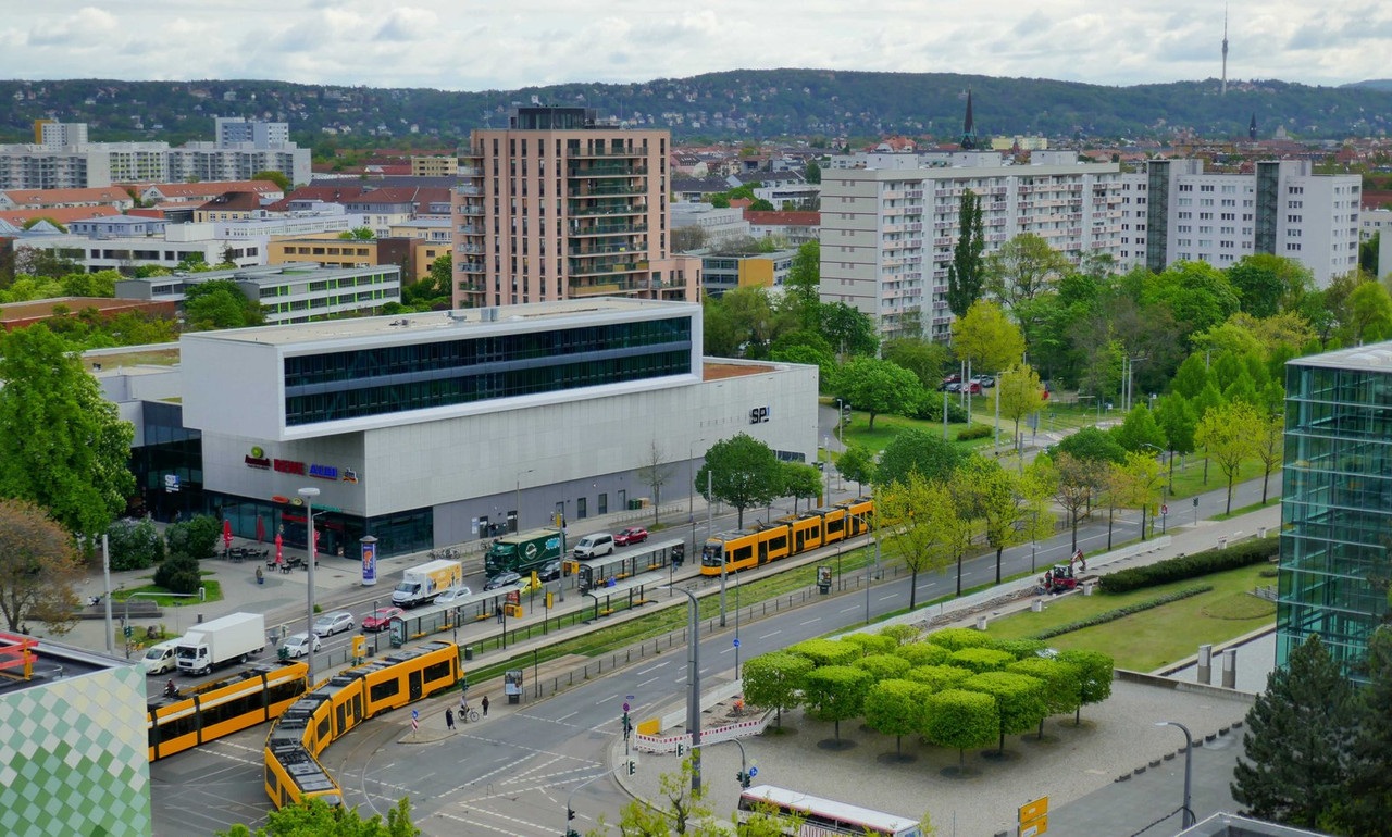 Bild: https://i.postimg.cc/d0GQMcb7/P1190616.jpg