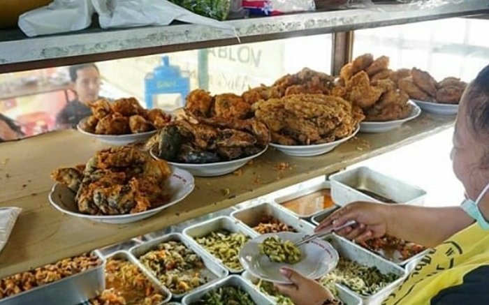 Warung Pojok Mbak Yuni, rekomendasi tempat sarapan enak di Jogja yang patut dicoba.