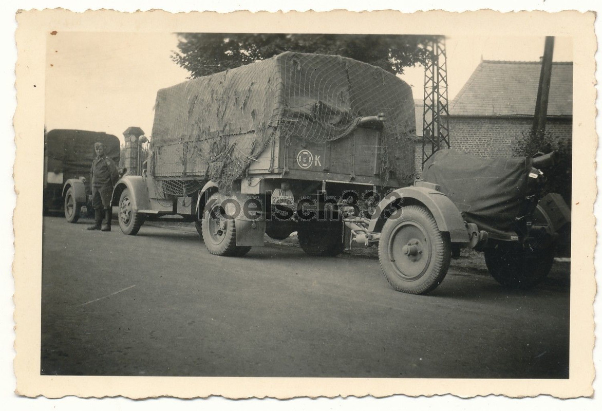 Foto LKW mit Flak Protzen Anhänger Flak Reg. 36 
