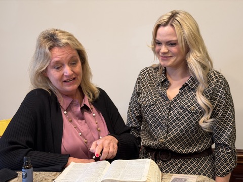 5-Kelly-Jen-New-Office