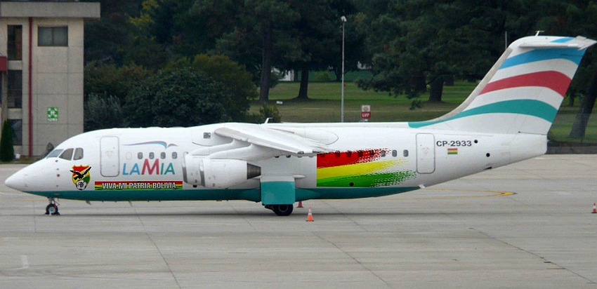 RJ-85-CP-2933.jpg