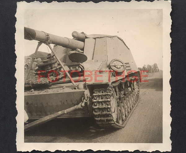Sturmhaubitze Sturmgeschütz Hummel Lafette auf F