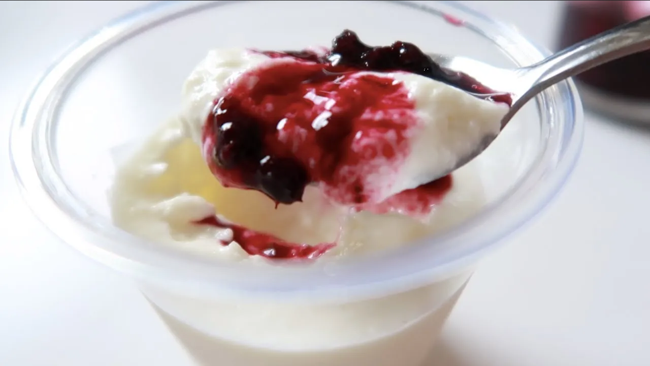 Mousse de toronja con yogur, postre perfecto para preparar en días de calor