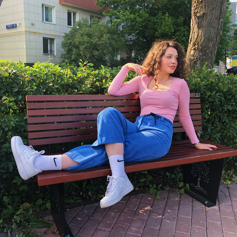 F5FAE383-F60F-429A-9C59-7EA763134F81