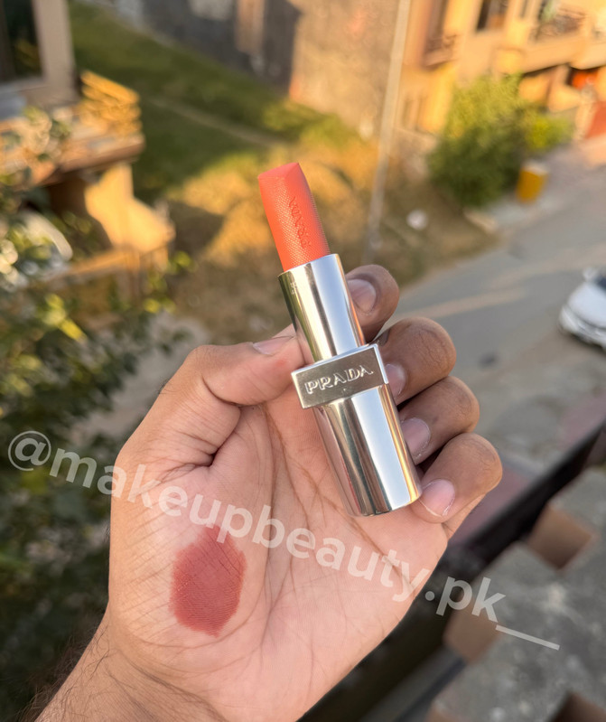 Prada Lip Optimizing Lipstick 3.8 G Full size. - image 2