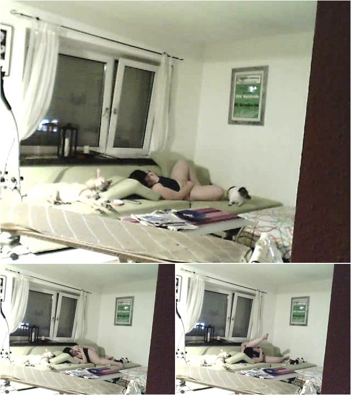 wife-caught-masturbating-on-hidden-cam-3.jpg