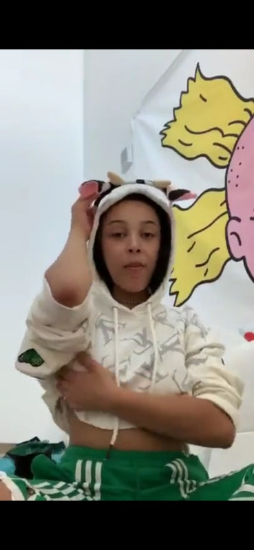 Screenshot_2022-09-10-21-14-00-737_com.mxtech.videoplayer.ad