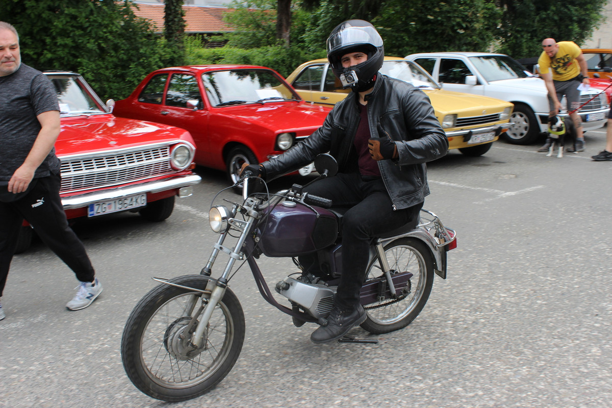 Tomos2