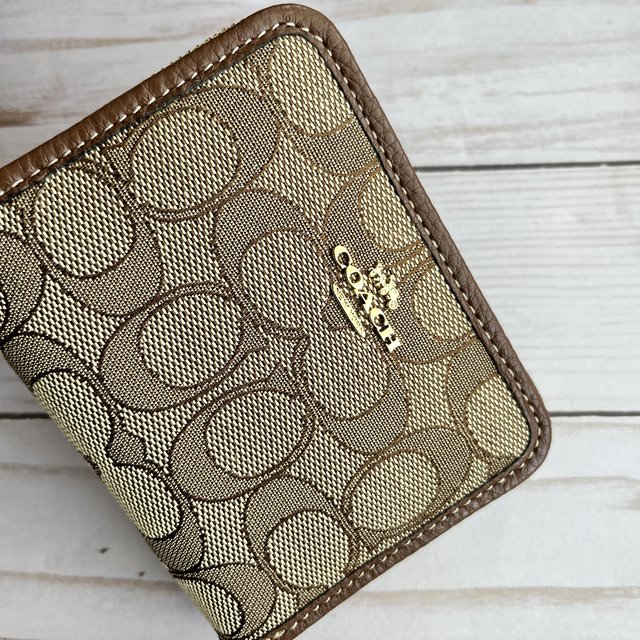 正規品販売！ Small COACH Zip Khaki Jacquard Signature In Wallet Around バックル