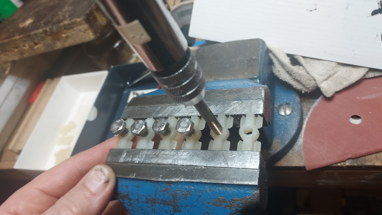 483E72DE-5F0C-4E79-B492-3B14EB6B529D