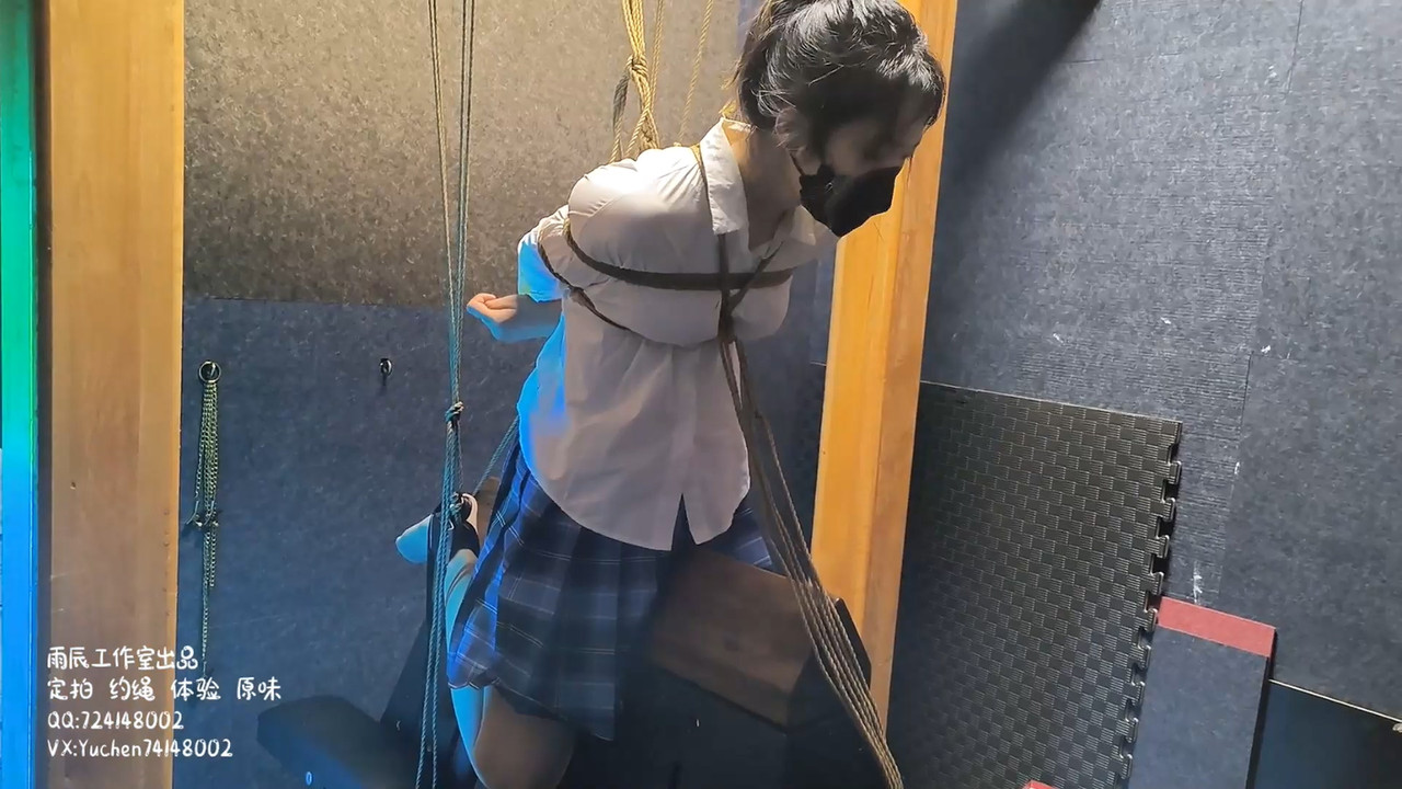 雨辰原创 安娜木马受刑记.mp4_20230427_094156.011