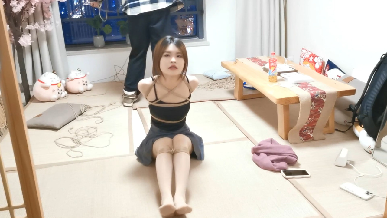 奥特曼 新妹子小晴直臂驷马长时间放置.mp4_20230331_130541.393