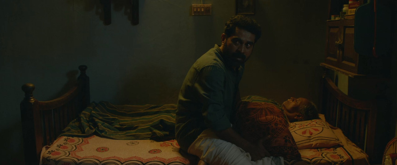 Narayaneente Moonnaanmakkal 2025 WebRip [Malayalam] 480p, 720p ESub Screenshot