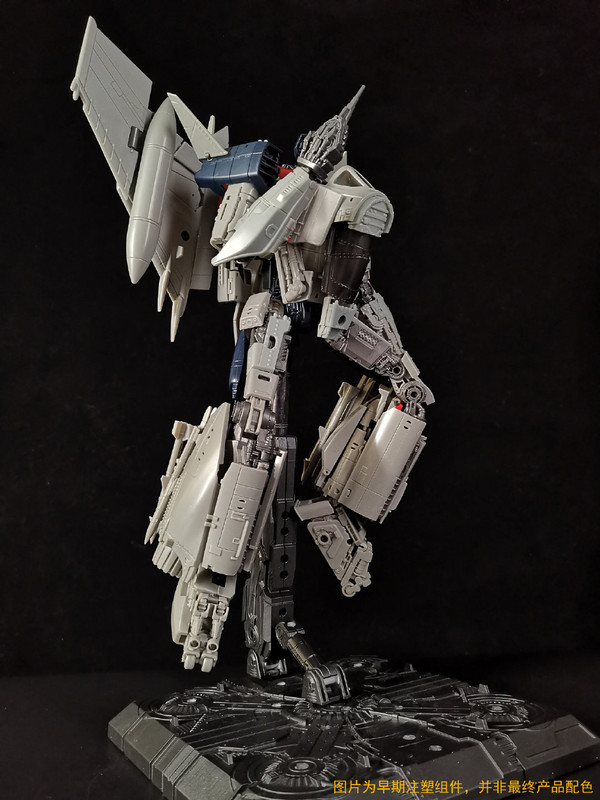 Zeta-Toys-Bumblebee-Movie-Blitzwing-6