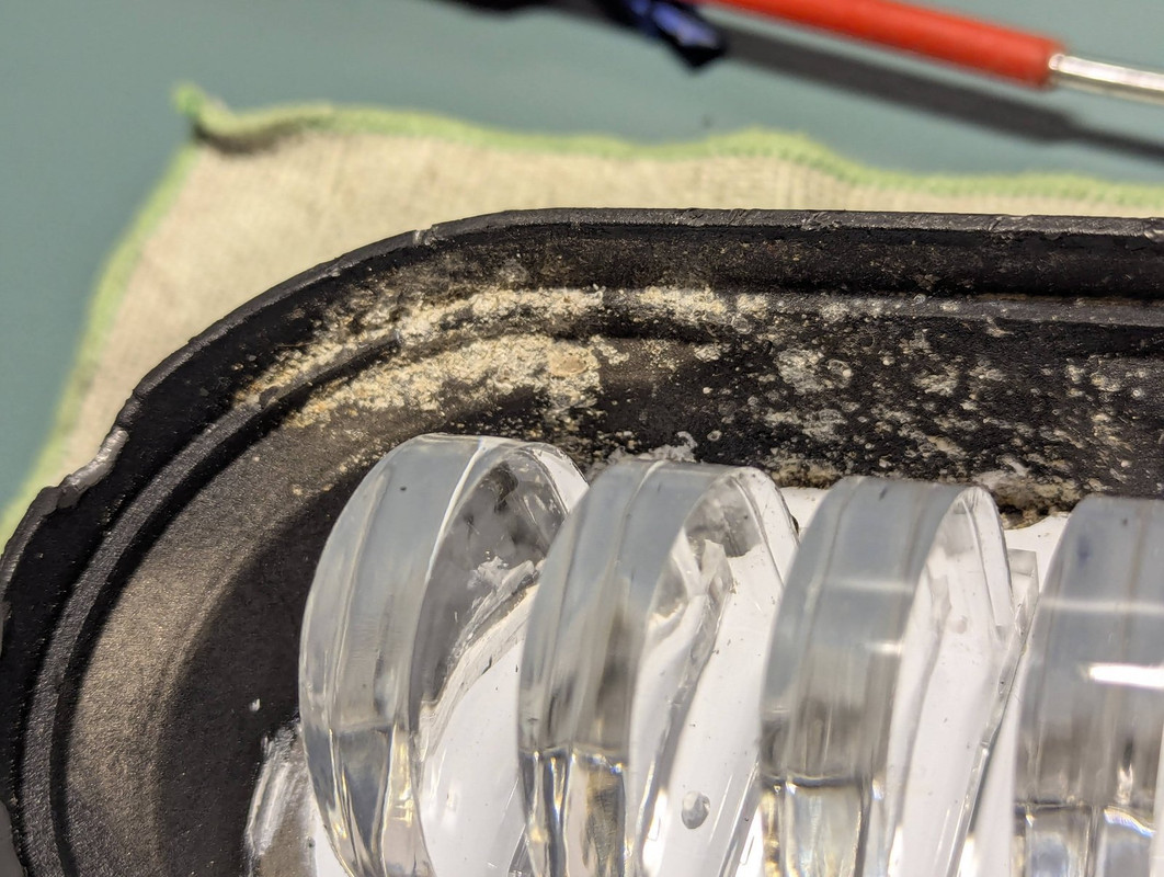 PXL_20251001_180356863