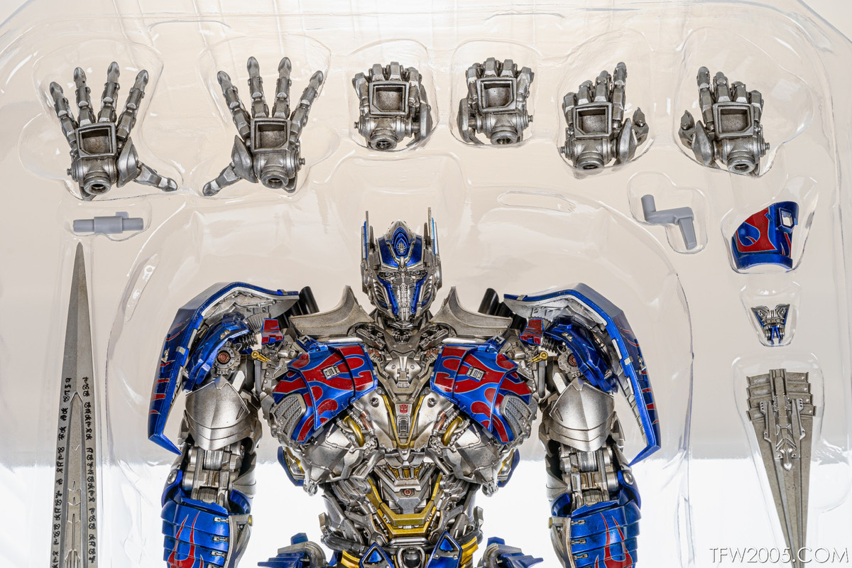 Threezero-DLX-TLK-Prime-007