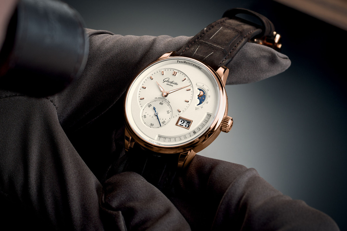 Glashutte-Original-PanoMaticCalendar-Annual-Calendar-2022-10-1536x1024