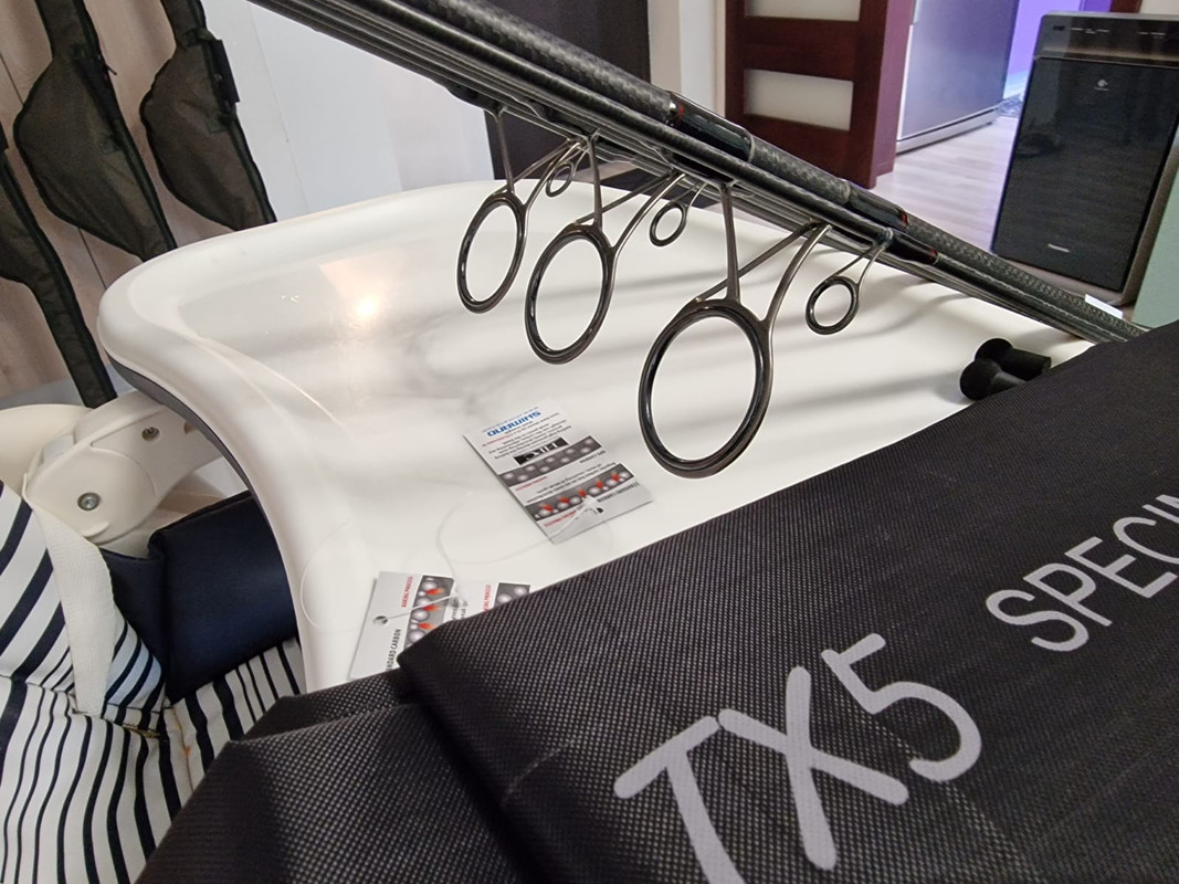 63EED735-B160-4F12-8738-CB701260110E