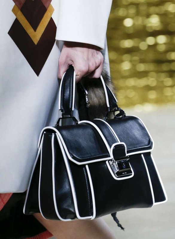 bag-B-W-leather.jpg