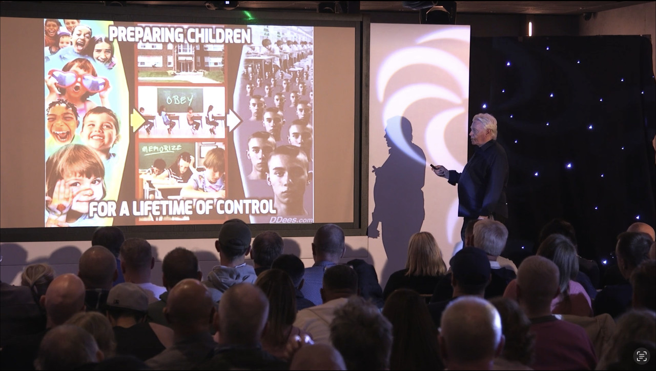 7-C8-EBB2-C-A861-411-A-AAAA-A963-E7220-F