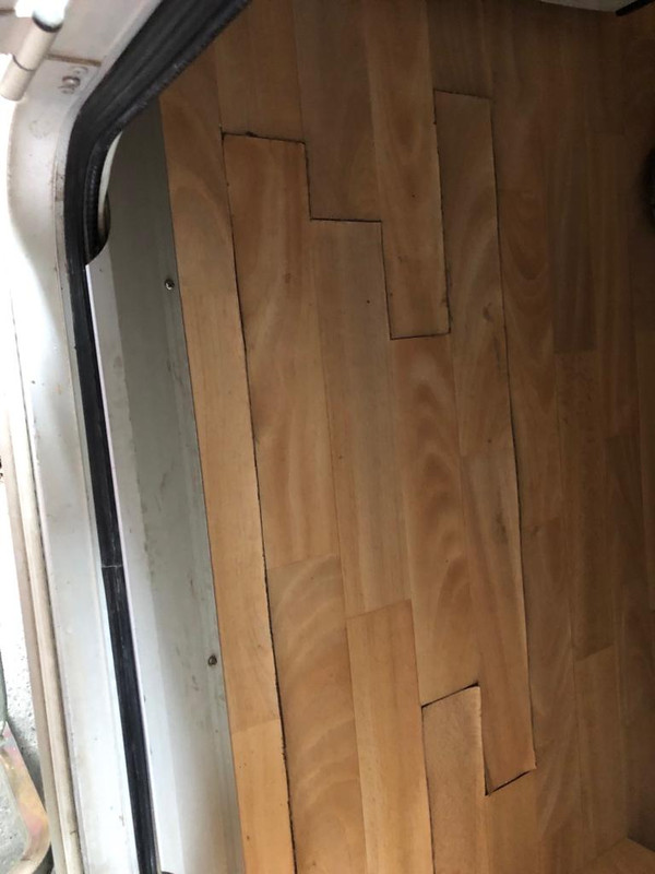 0E09C454-835A-406A-AFB3-BA5DB03EBCE0