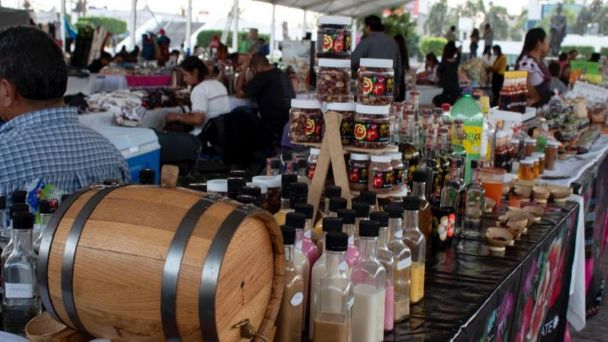 ¿Eres amante de un buen mezcal? La CDMX tiene el evento perfecto para ti y tu familia