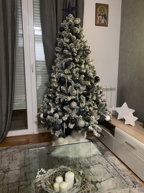 DAD9DCF3-5C6D-48F2-B5DE-6E533BF553DF