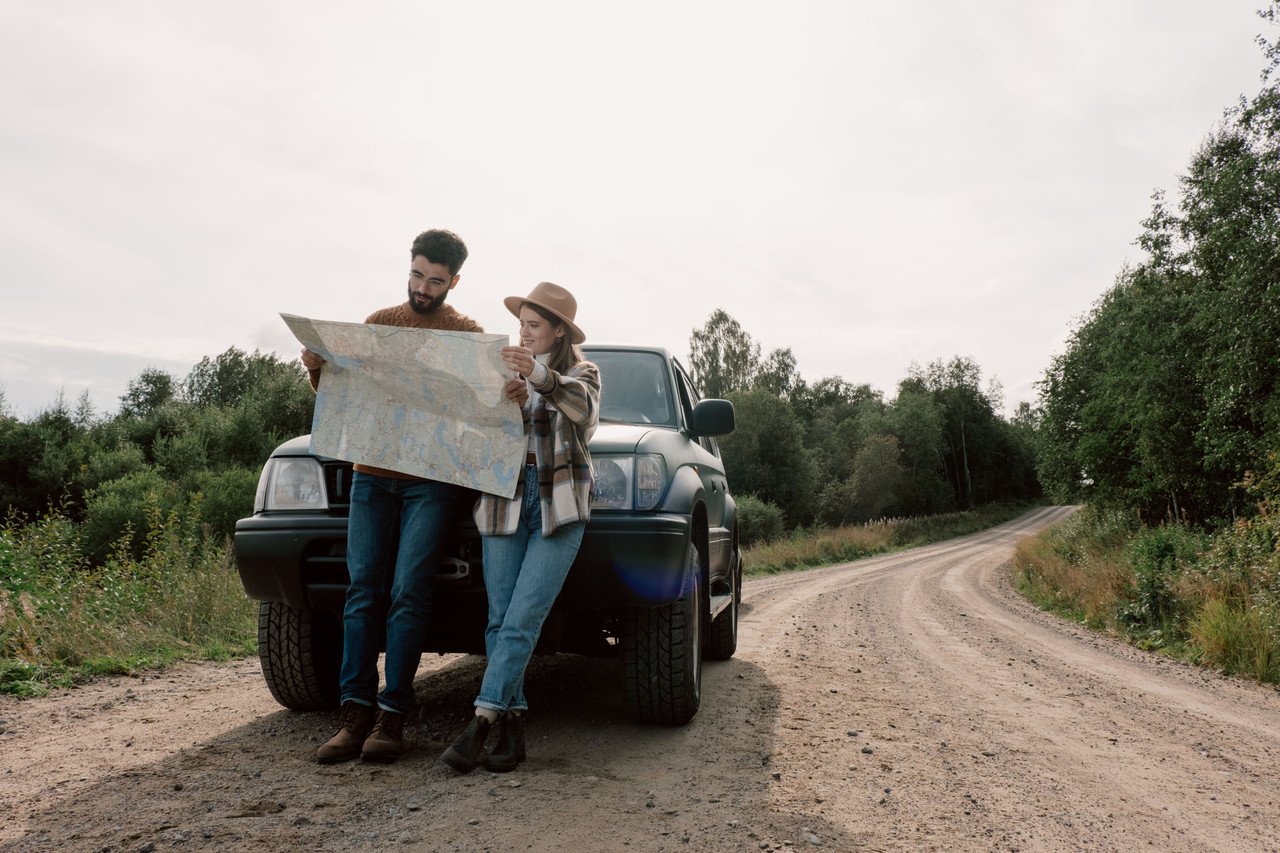 The Trimester One Survival Playbook for Dads: Navigating Weeks 1–12 Without Panic