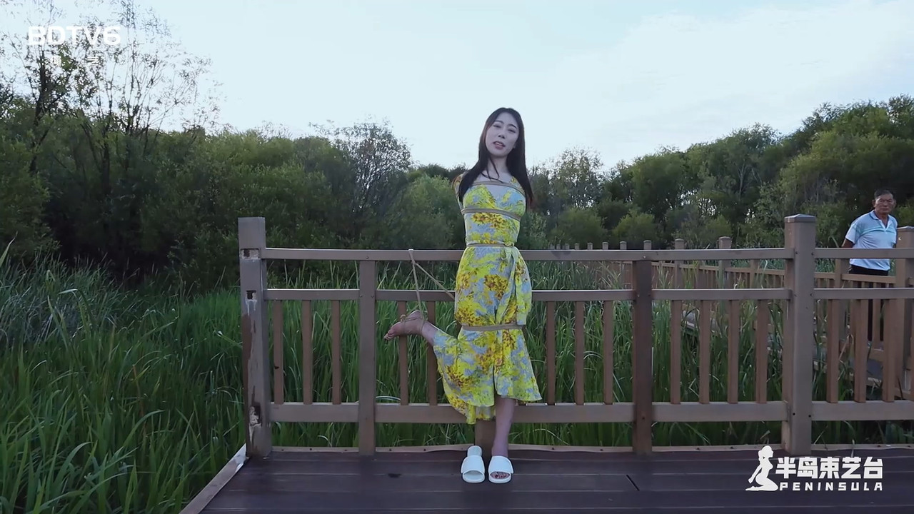 半岛束艺 桃子只能侧躺的驷马.mp4_20230723_130528.247