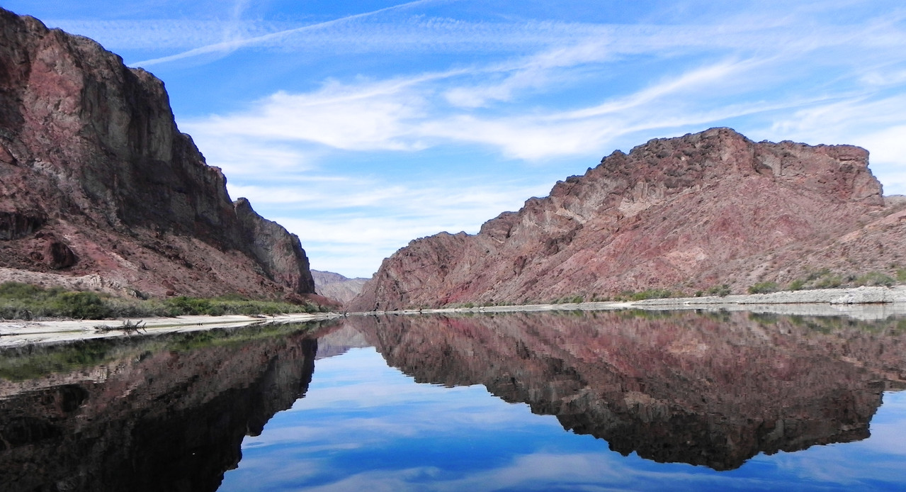 1459 x 792 river view
