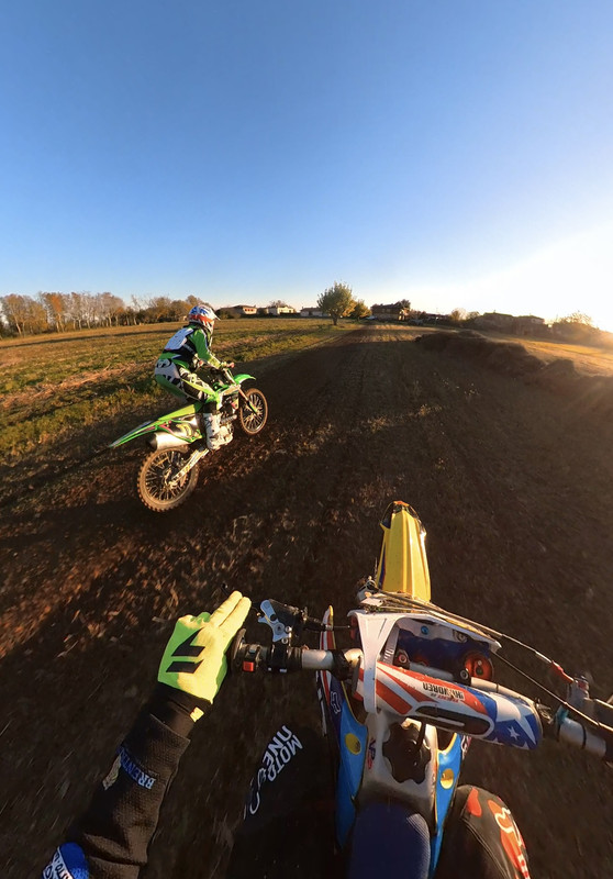 7E847764-C2E2-424F-9D2E-66BE57A5035A