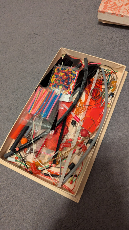 PXL 20251006 232438016