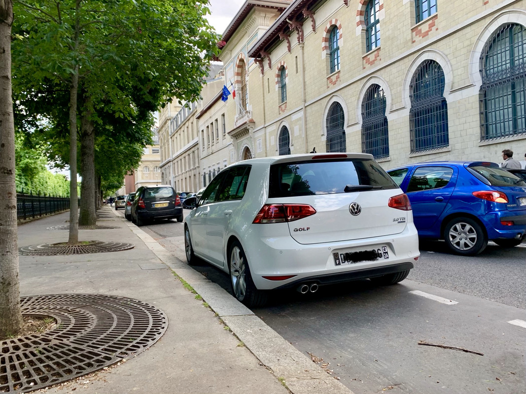 02BA59EE-7293-4B5B-ADF0-4FD98D77B2FD