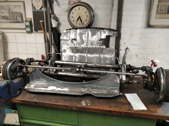 DB1B8E93-B2D2-4B2D-8D82-40795EA68E07