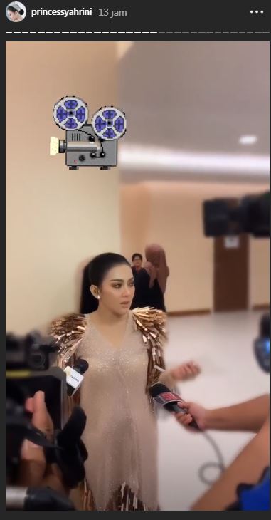Tubuh Syahrini terlihat makin berisi, selain itu perut istri Reino Barack tampak buncit