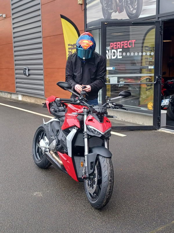 CC5EF66A-63FA-481A-87A7-996FDCCE92C2