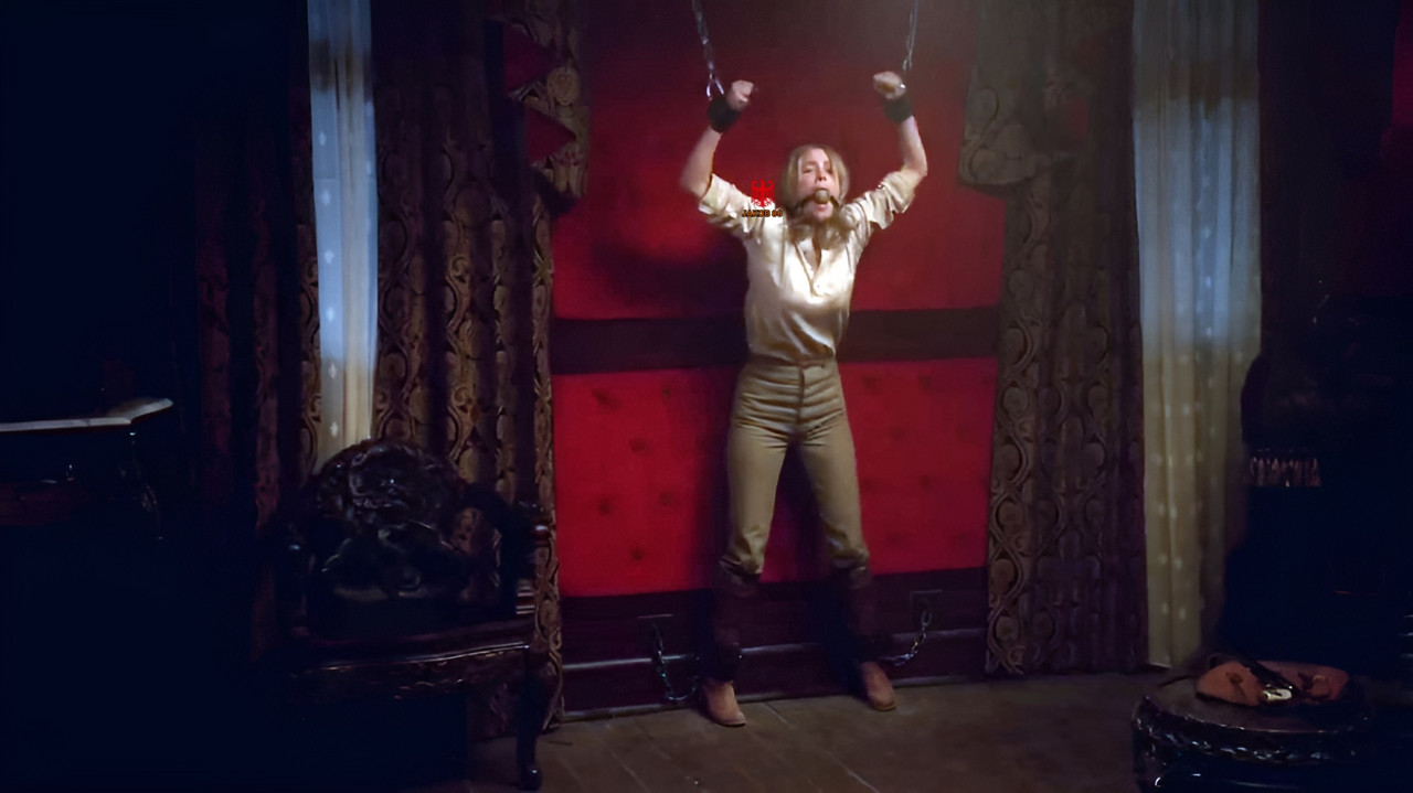 Laura Ramsey 3 - The Sixth Gun 2013