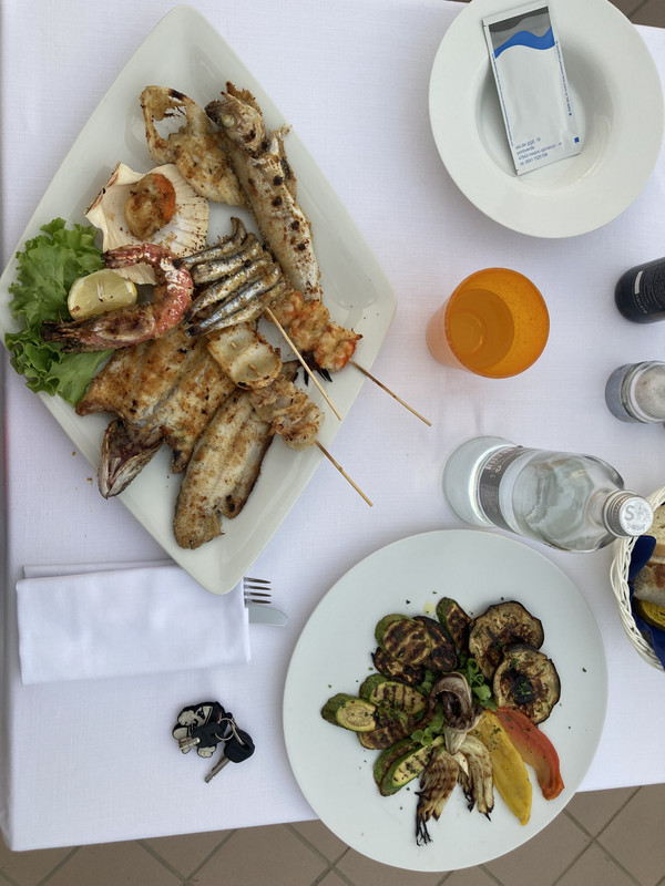 A8172F71-B99D-403E-9AA7-786AEF24AAD3