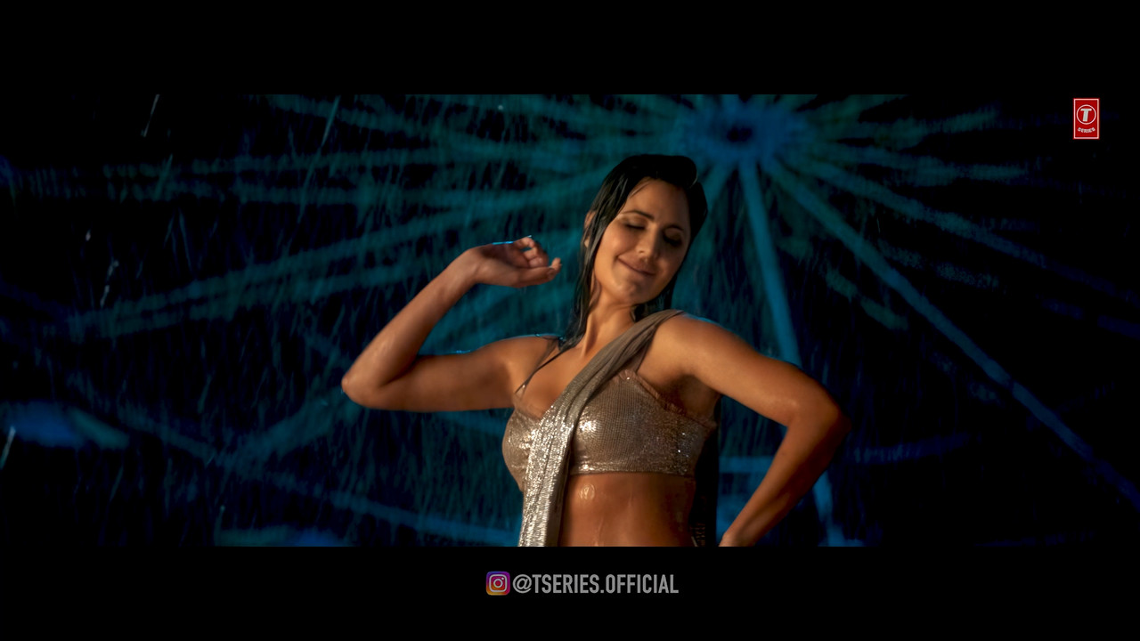 Tip Tip Song- Sooryavanshi - Akshay Kumar, Katrina Kaif 4k.mp4_snapshot_00.29.100