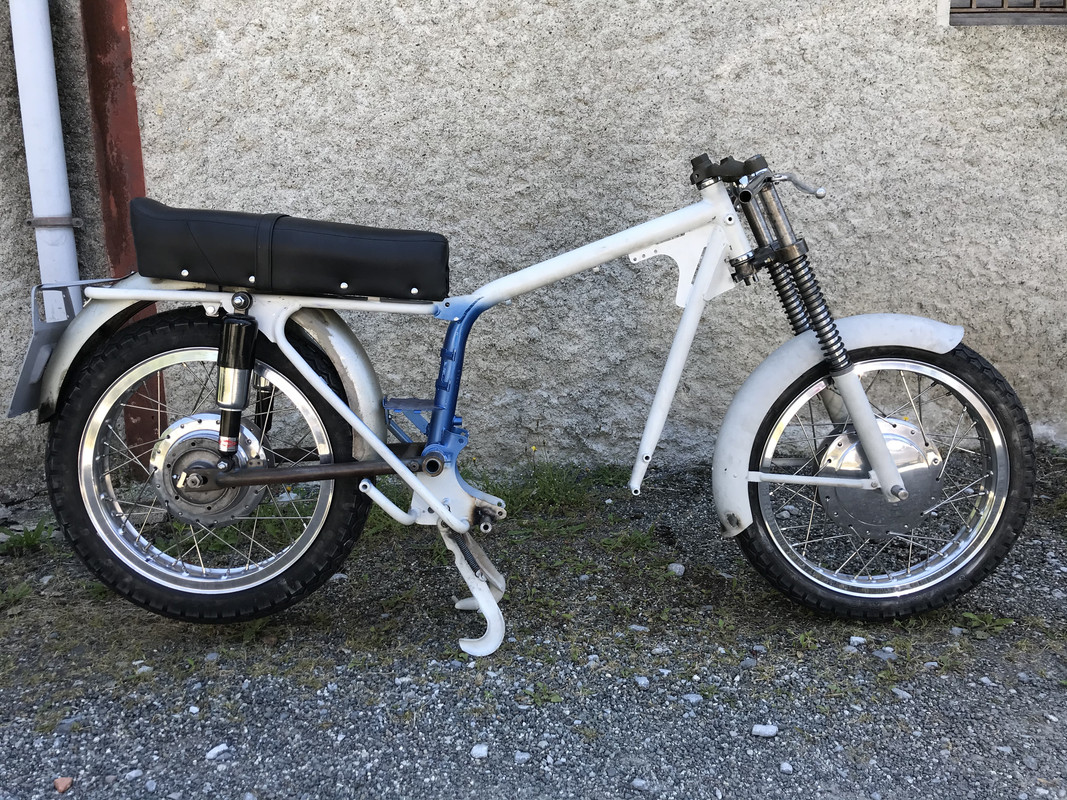 54B5C430-1FE2-45E1-8DC3-13C9ABB975F7