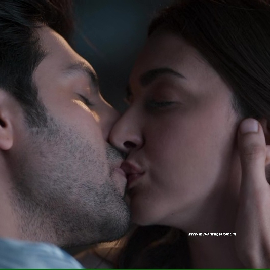 22-Kiara-Advani-Hot-in-Satyaprem-Ki-Katha-2023-with-Kartik-Aryan-My-Vantage-Point