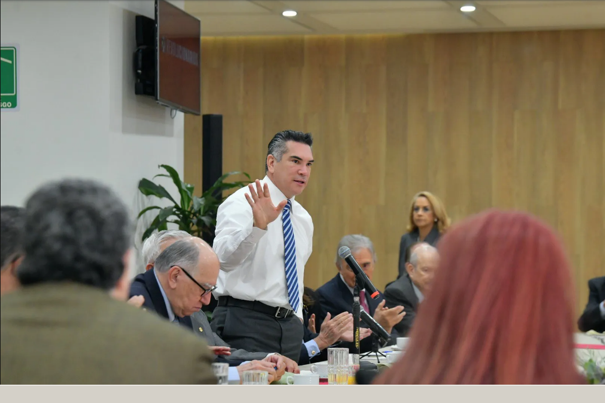 Alejandro Moreno responde a la reactivación de desafuero