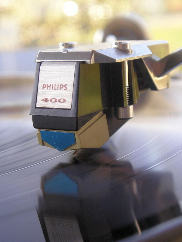 [Bild: philips-GP-400-01.jpg]