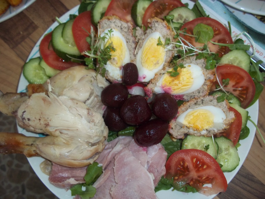 scotch-eggs-quiche-and-tea-004.jpg