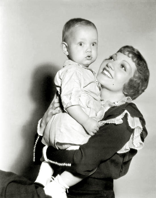 claudette_colbert_b57