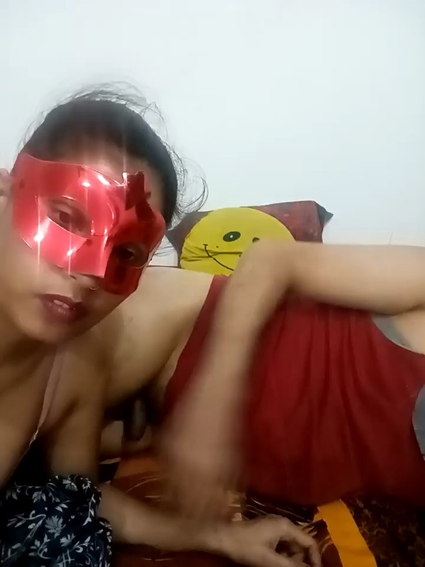 Sexy_riya Webcam Show.mp4_snapshot_01.05.58.068