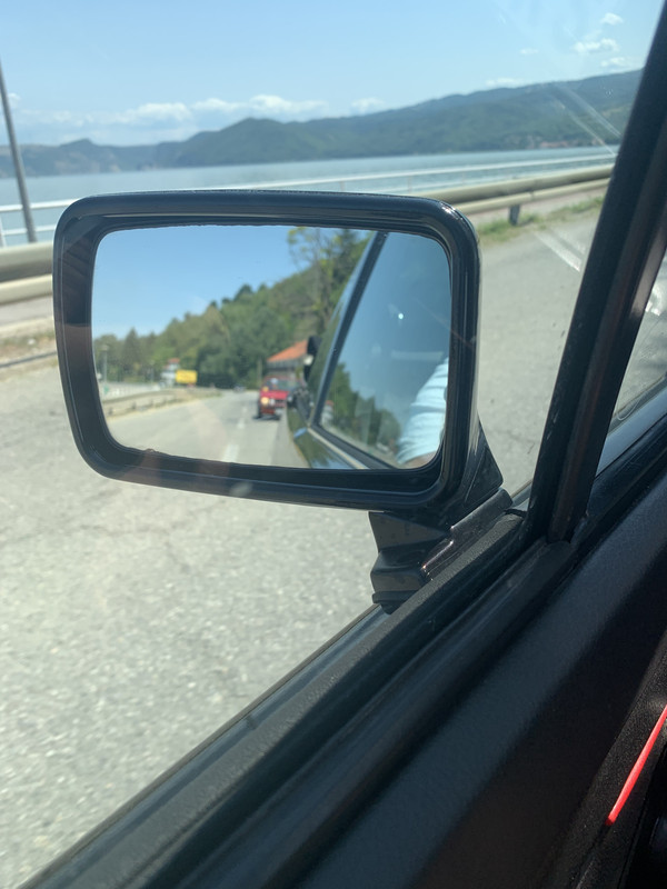 1EBBF9D0-6520-431E-B759-6AECB2076885