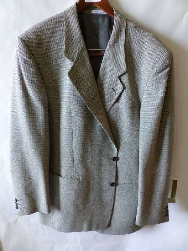 YVES SAINT LAURENT LIGHT GREY PATTERNED MENS BLAZER US MENS SIZE 48-52