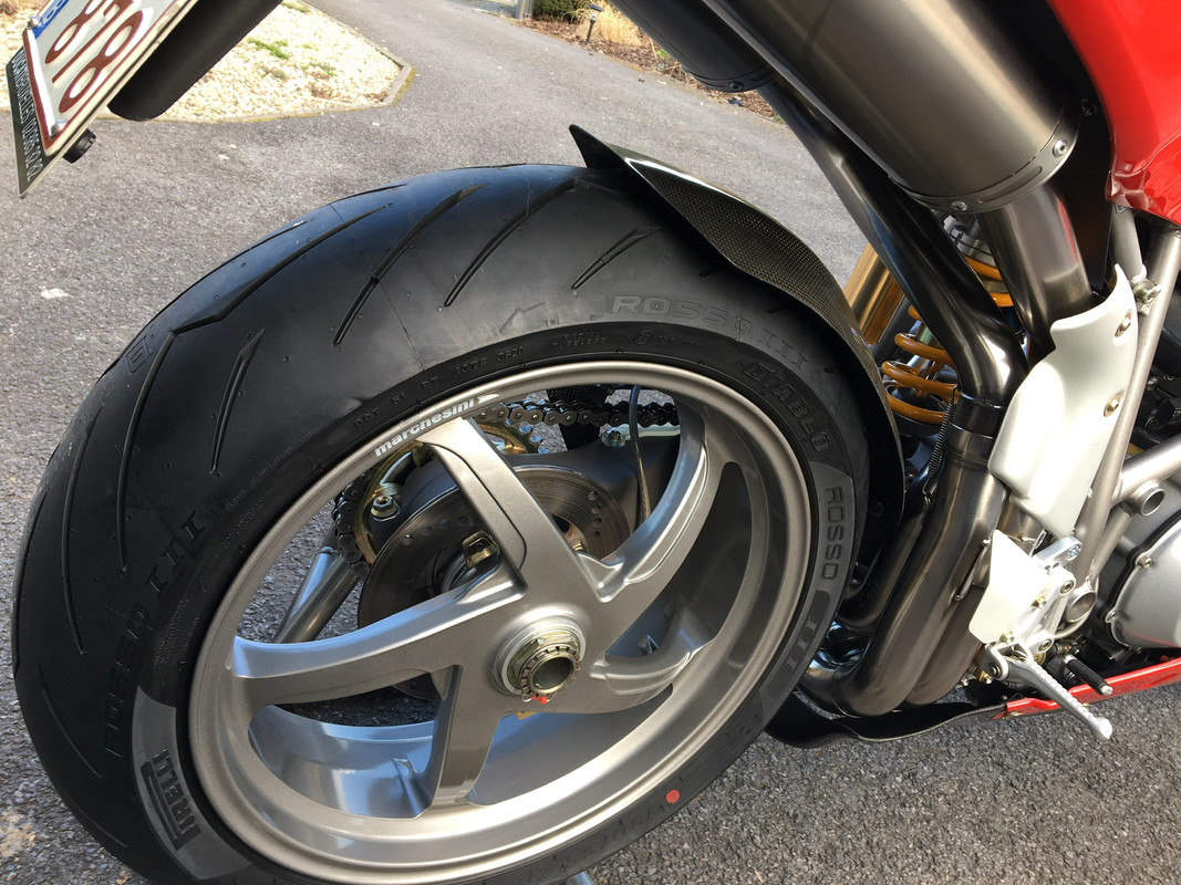 DCFFA438-84C3-4817-A00A-BB25AF2F1F7F